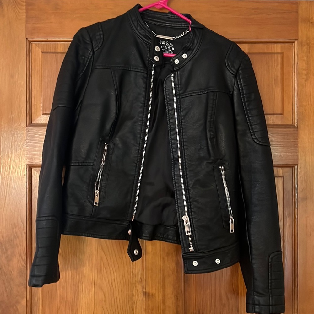 Leather jacket size Medium
